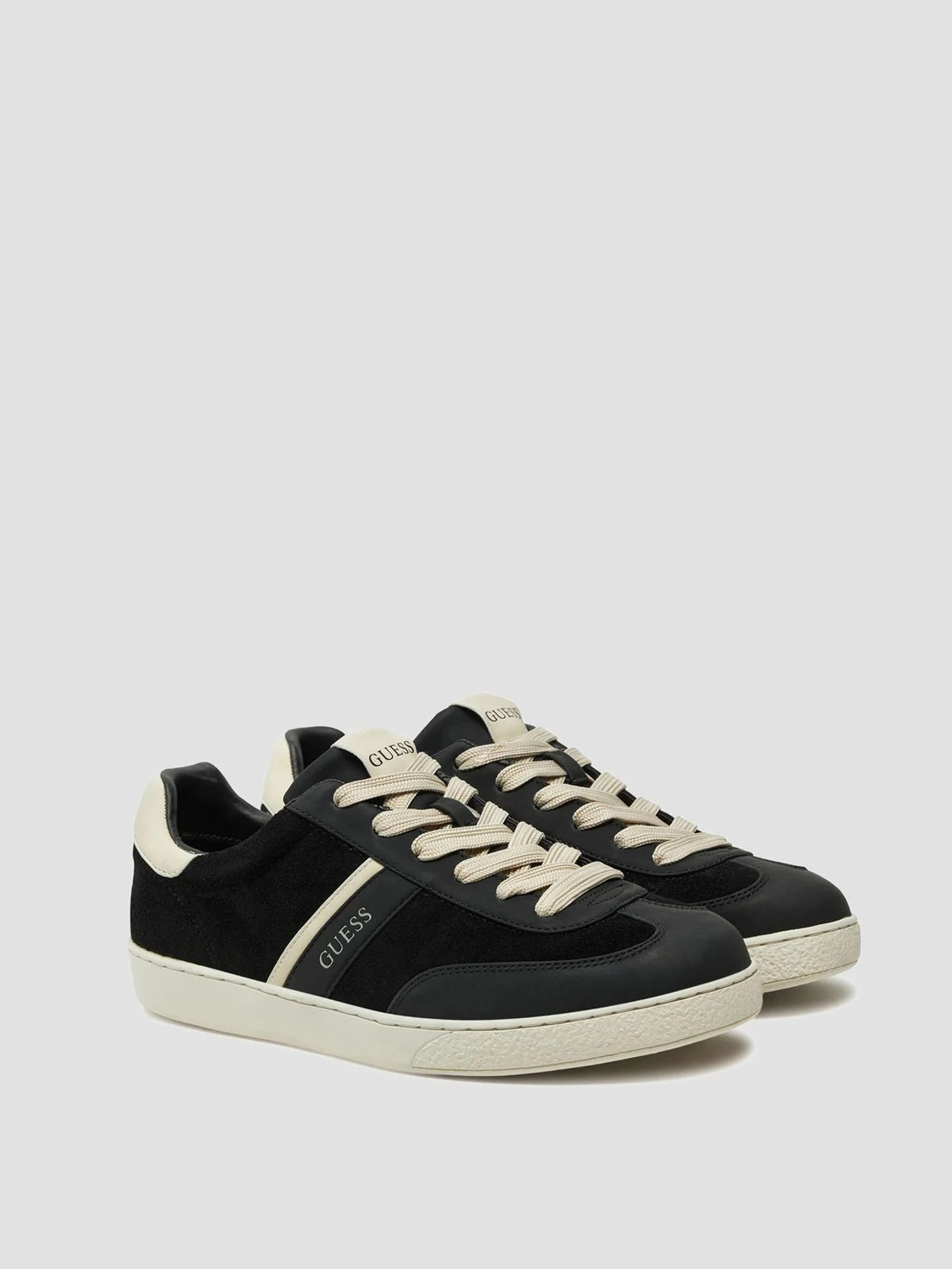 Кроссовки GUESS модель FMPNII.LEA12;BLAWH Фото