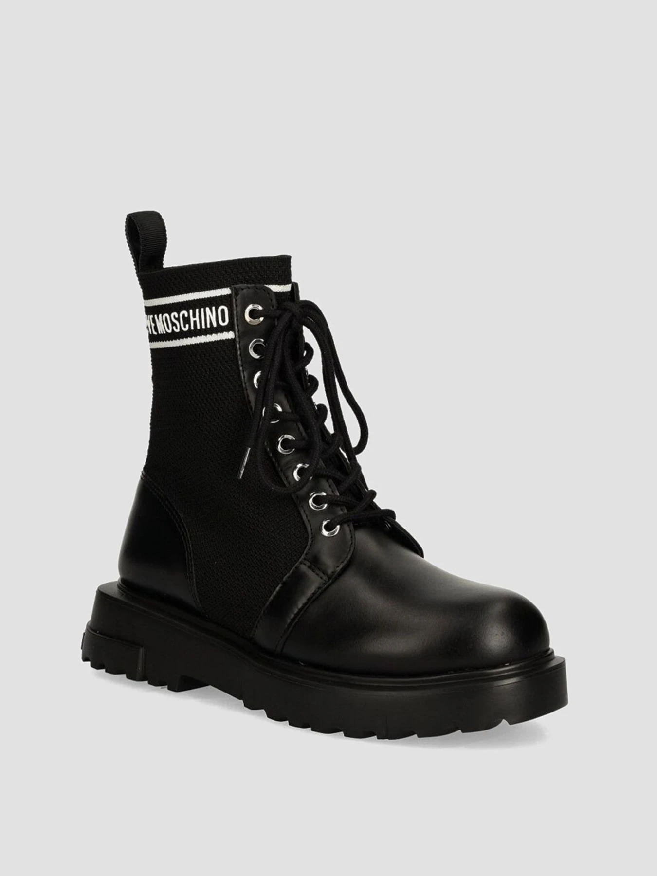 Ботинки и сапоги Moschino модель JA24144G1L.IYJ;000 Ботинки и сапоги Moschino модель JA24144G1L.IYJ;000 Фото