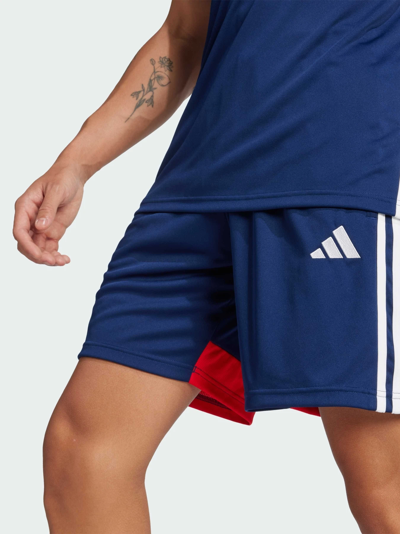 Шорты Adidas Tiro модель JD0455 Фото