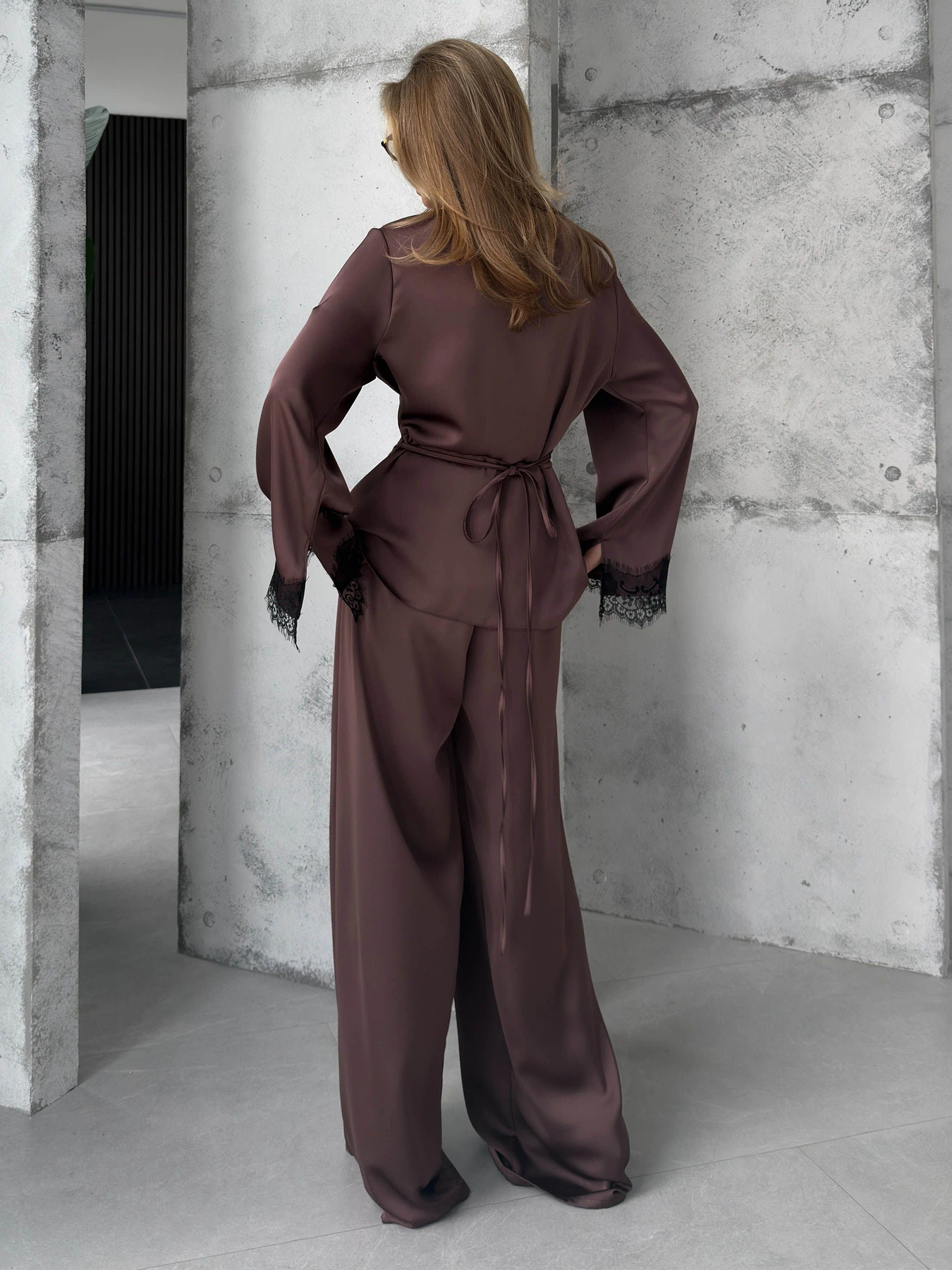 Костюмы Jadone Fashion модель costume_Vivienne_chocolate Костюмы Jadone Fashion модель costume_Vivienne_chocolate Фото