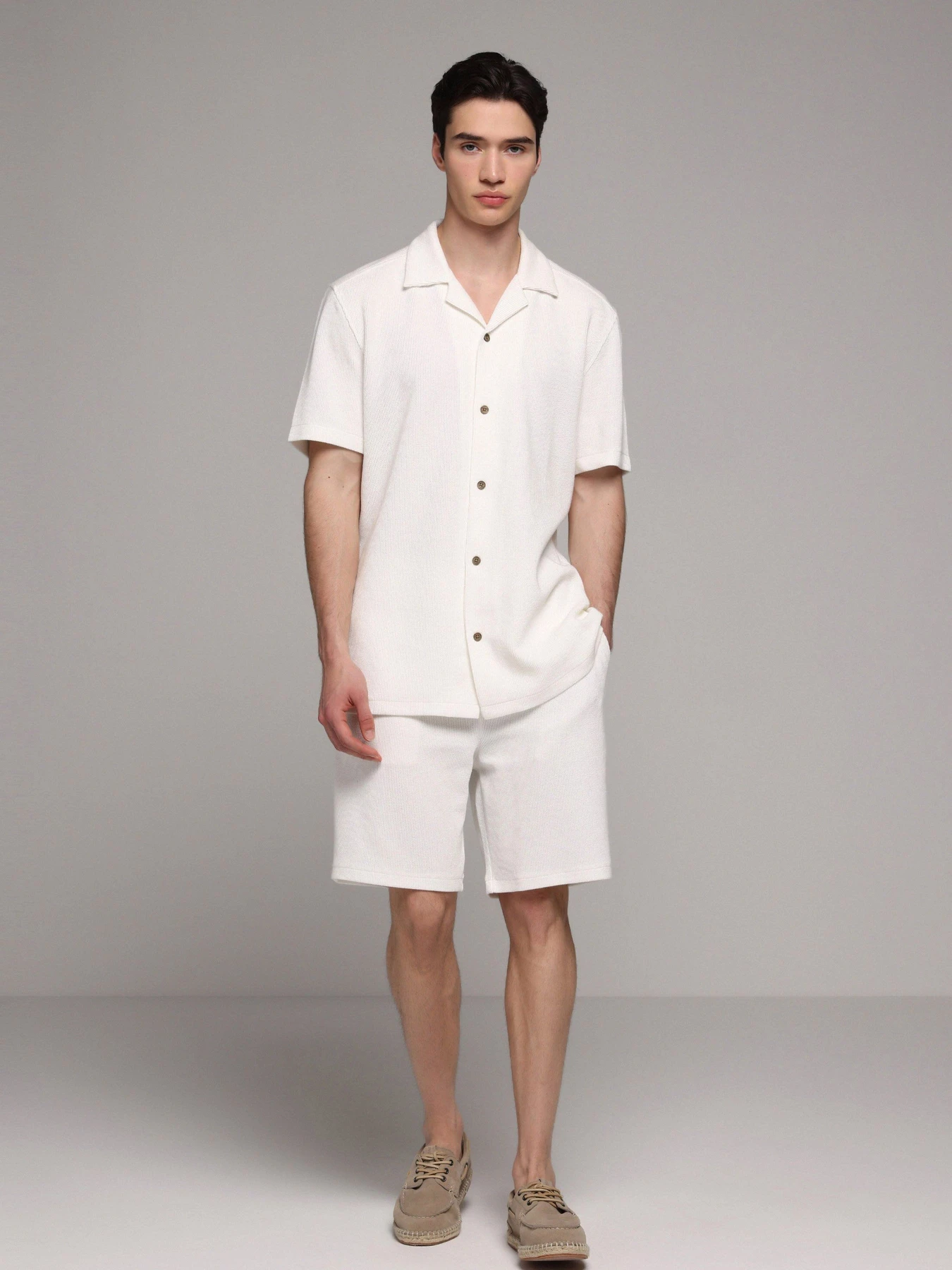 Сорочки Colin’s модель CL1078406_Q1.V1_WHT Фото
