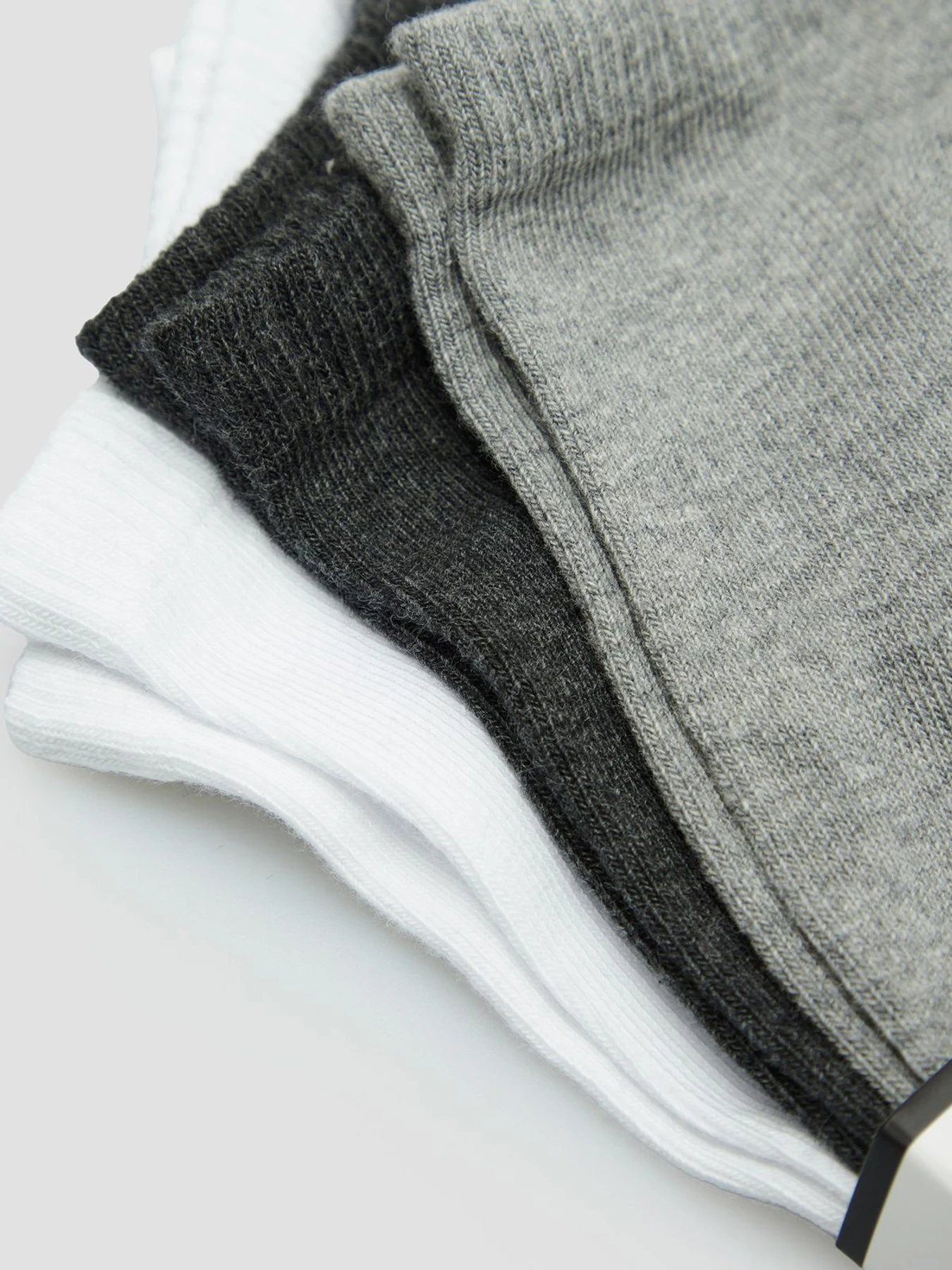 Шкарпетки та гольфи Levi's модель 701224672;003 Шкарпетки та гольфи Levi's модель 701224672;003 Фото