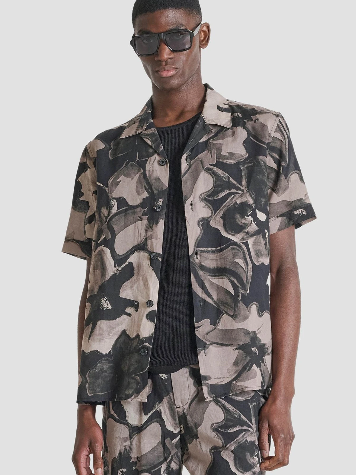 Сорочки Antony Morato модель MMSS00189.FA430658;2107 Сорочки Antony Morato модель MMSS00189.FA430658;2107 Фото