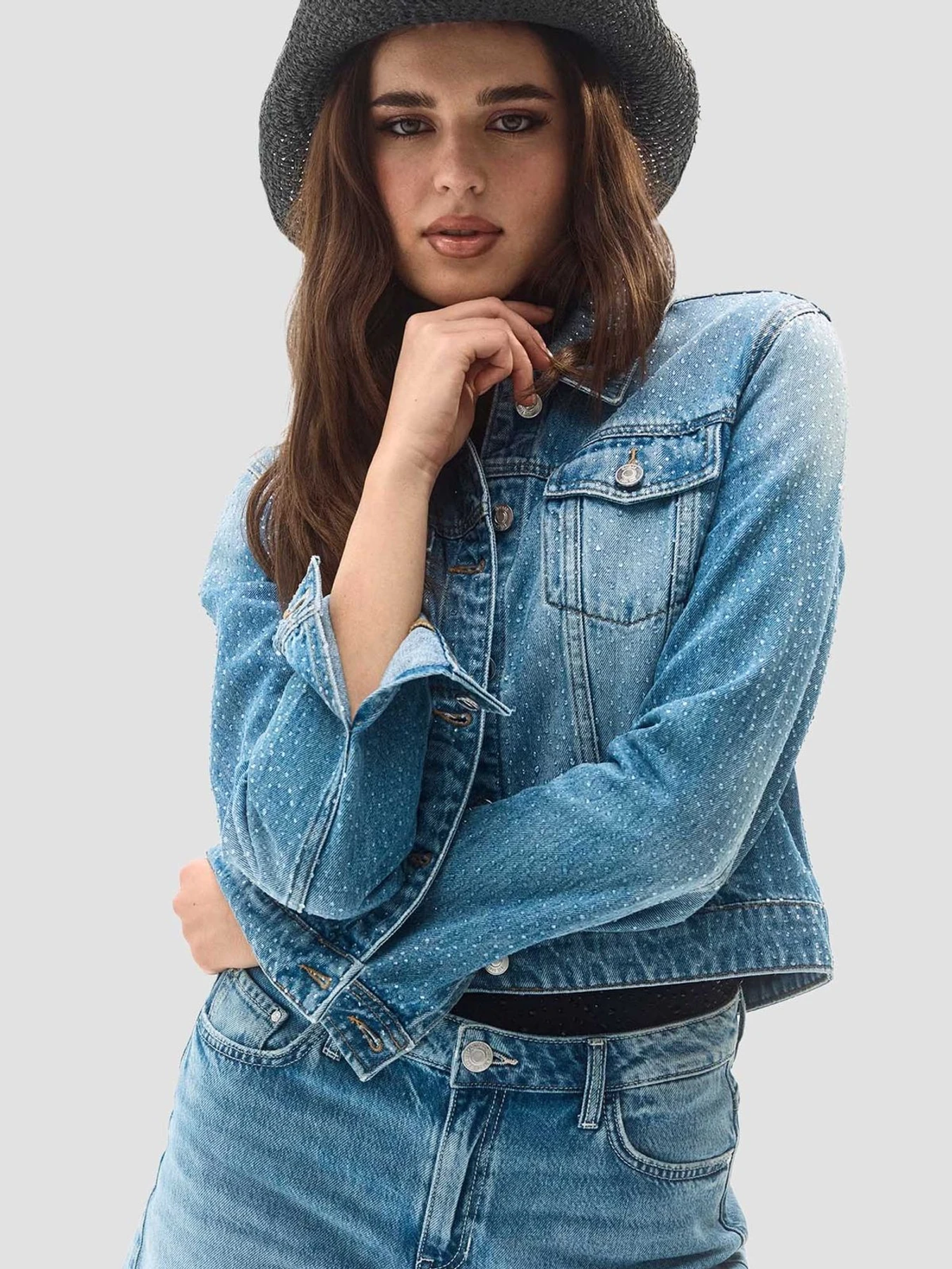 Шорти GUESS модель W6GD74.D0726;SKV1 Шорти GUESS модель W6GD74.D0726;SKV1 Фото