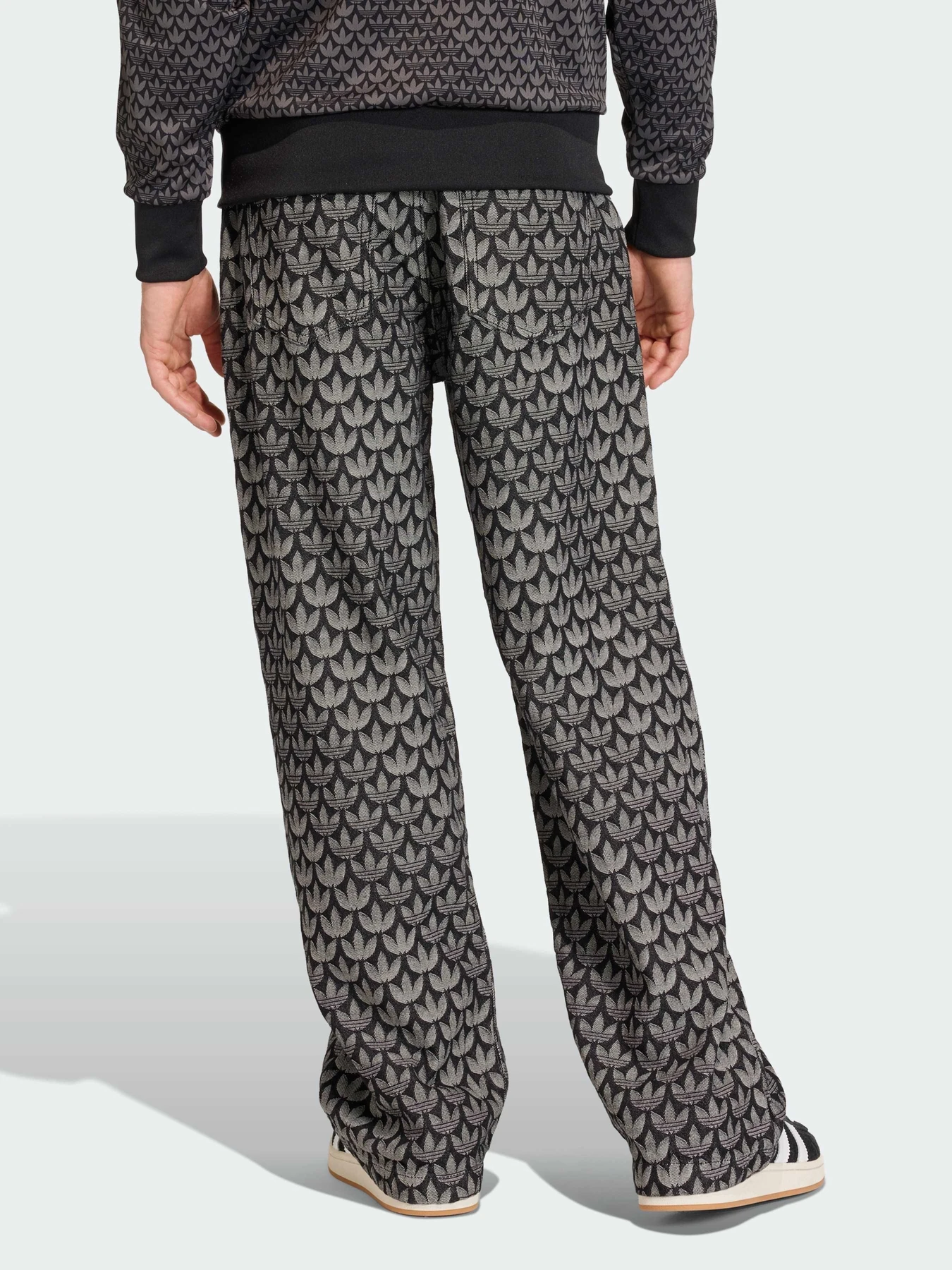 Брюки Adidas Graphics модель KC6380 Брюки Adidas Graphics модель KC6380 Фото