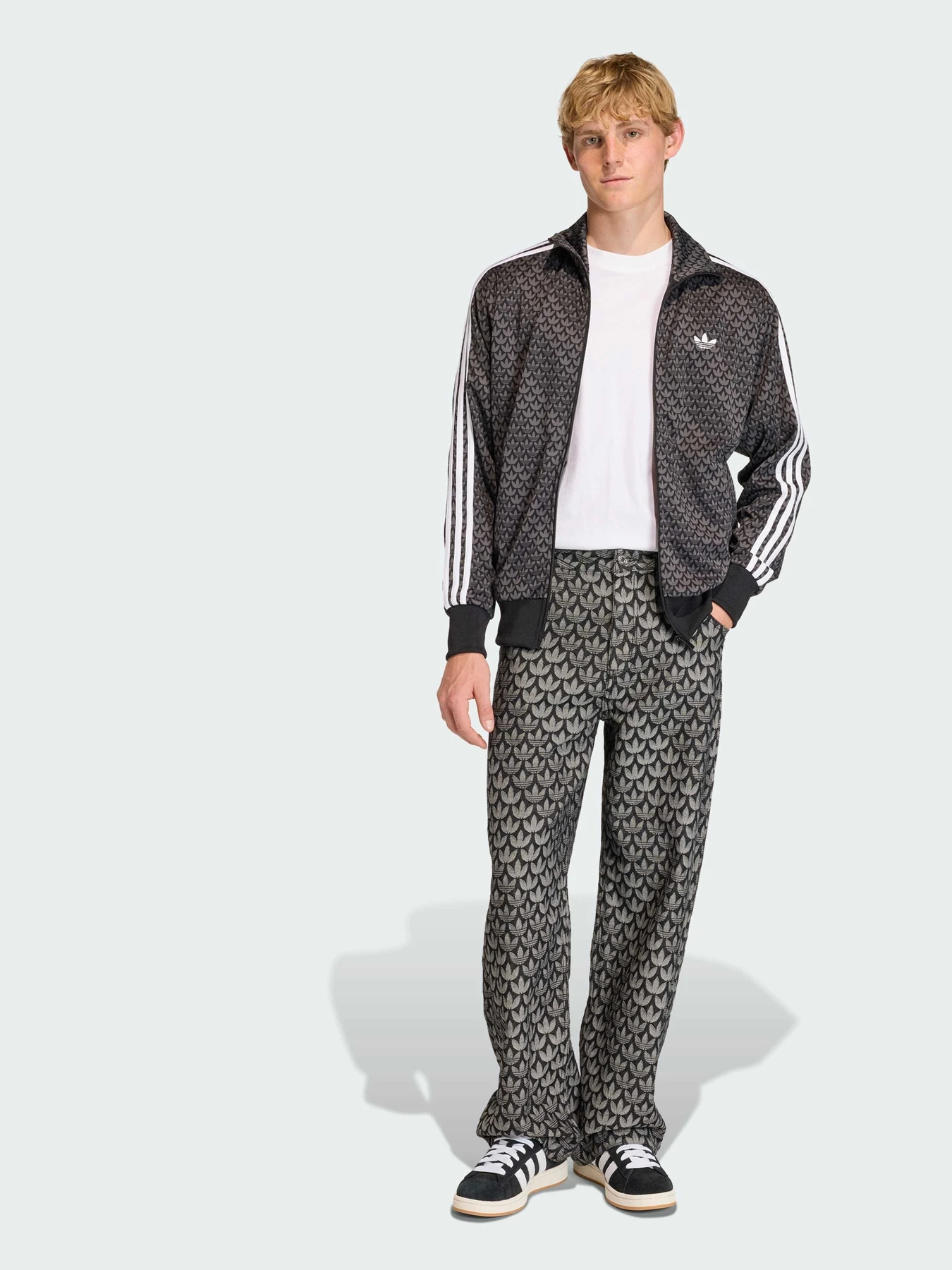 Брюки Adidas Graphics модель KC6380 Брюки Adidas Graphics модель KC6380 Фото