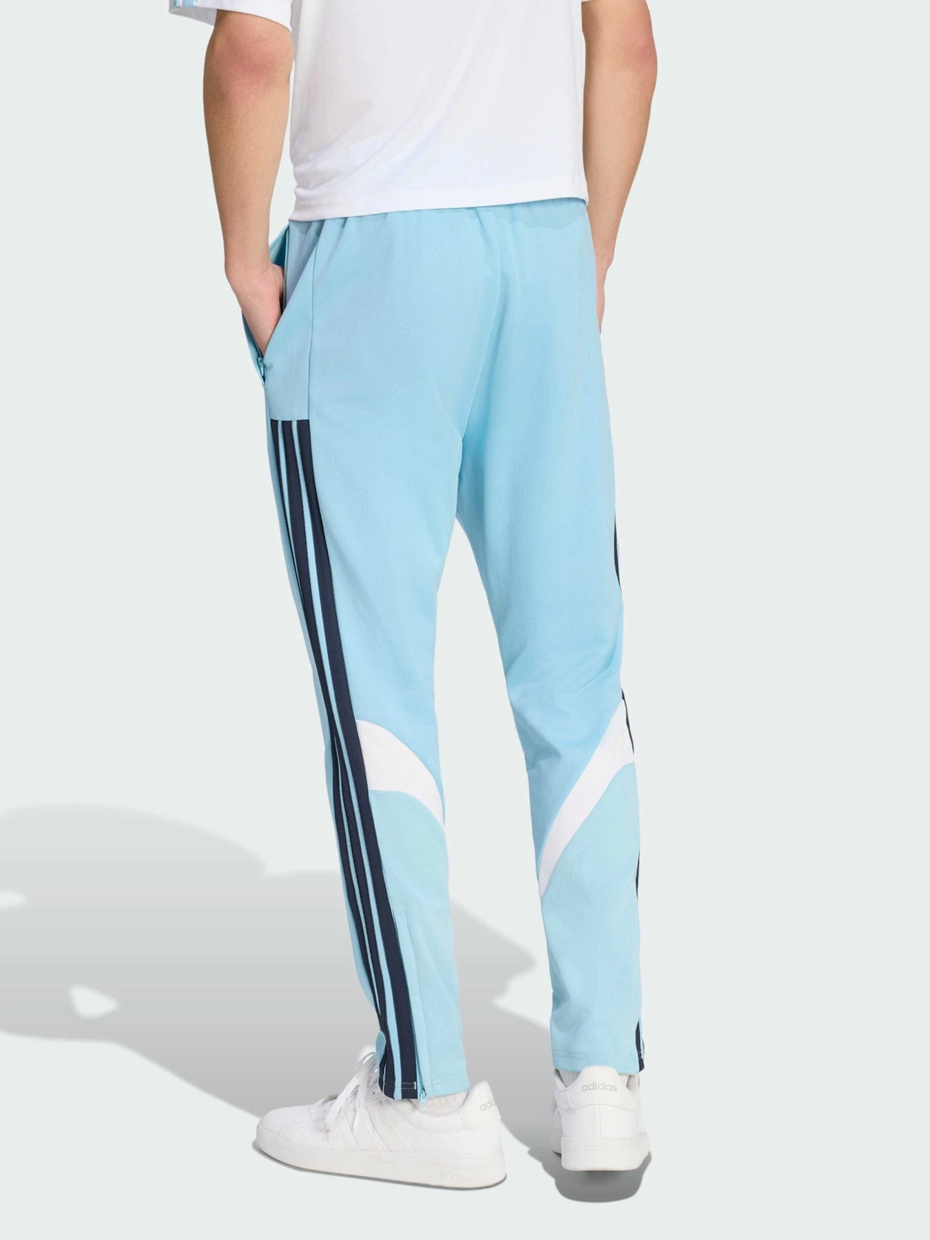 Брюки Adidas Tiro модель KE6016 Фото
