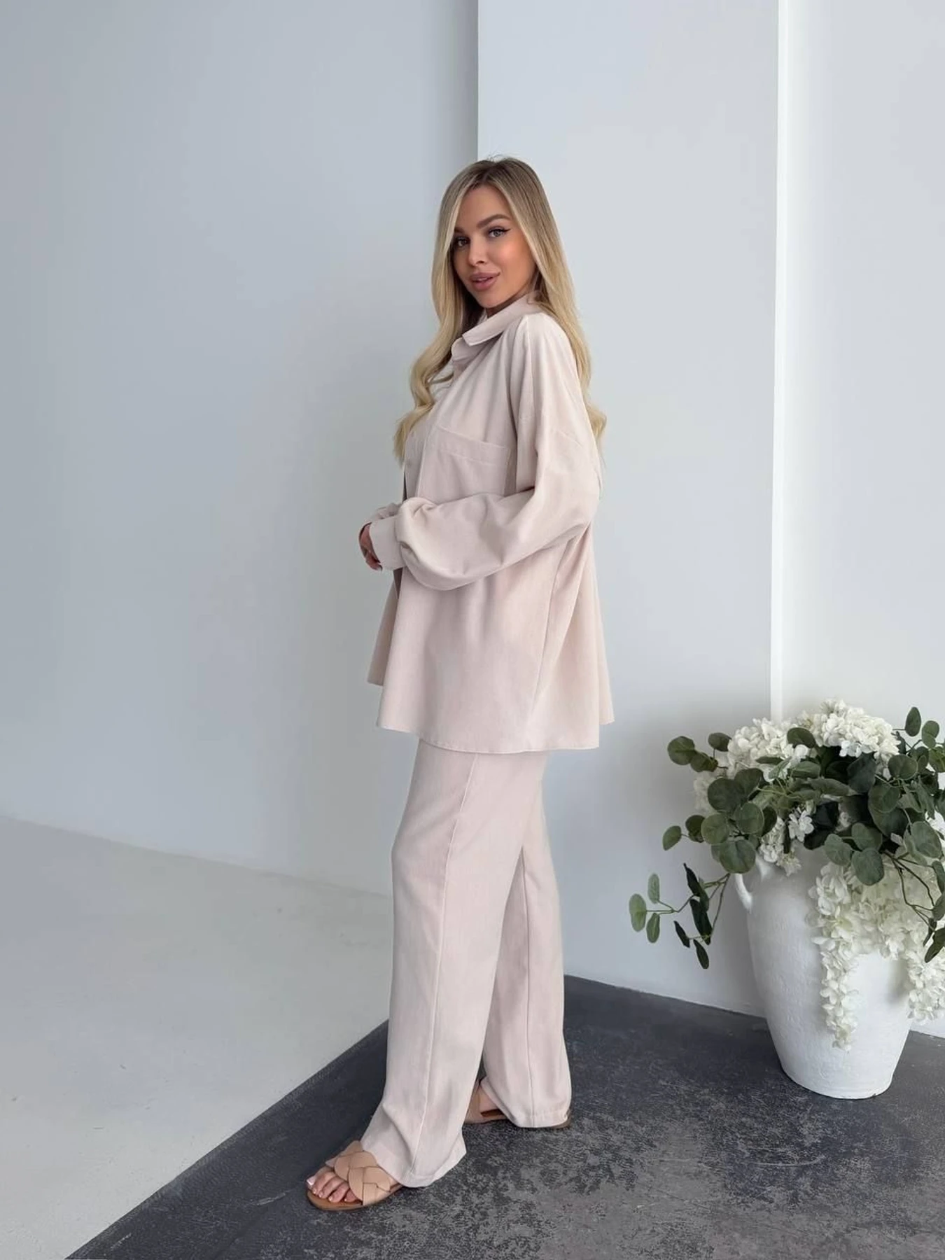 Рубашки Uaclothes модель like18418-bezhevj Рубашки Uaclothes модель like18418-bezhevj Фото