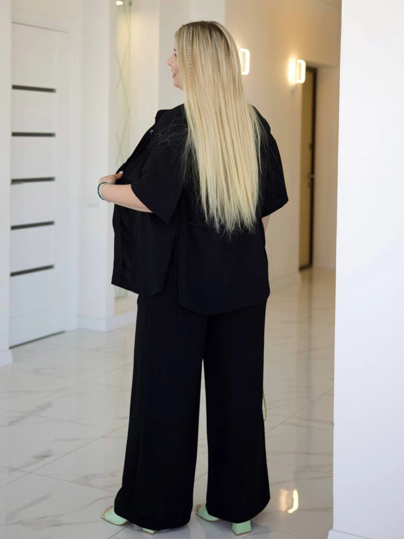 Костюмы Uaclothes модель like18381-chernj Костюмы Uaclothes модель like18381-chernj Фото