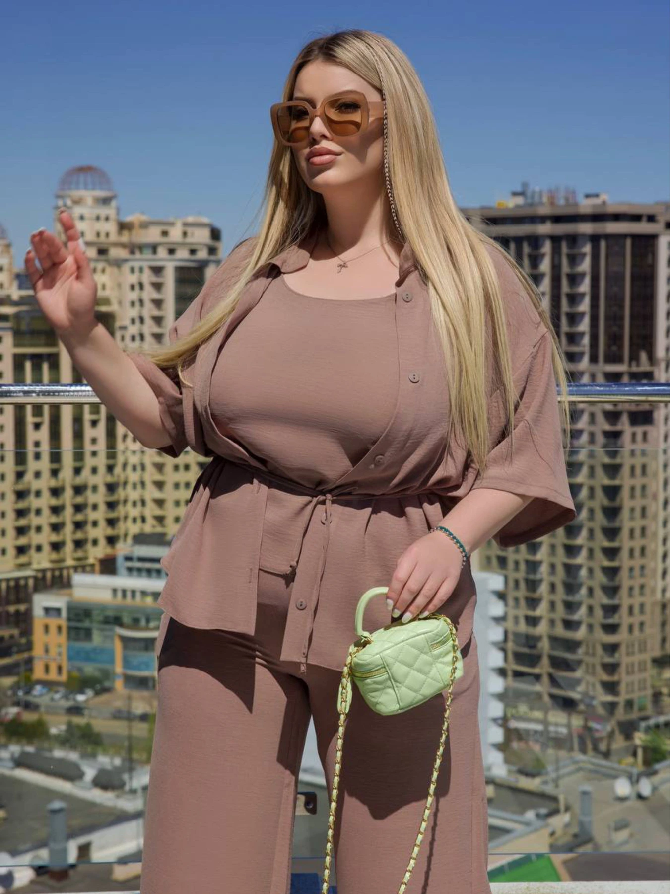 Костюмы Uaclothes модель like18381-kofejnij Костюмы Uaclothes модель like18381-kofejnij Фото