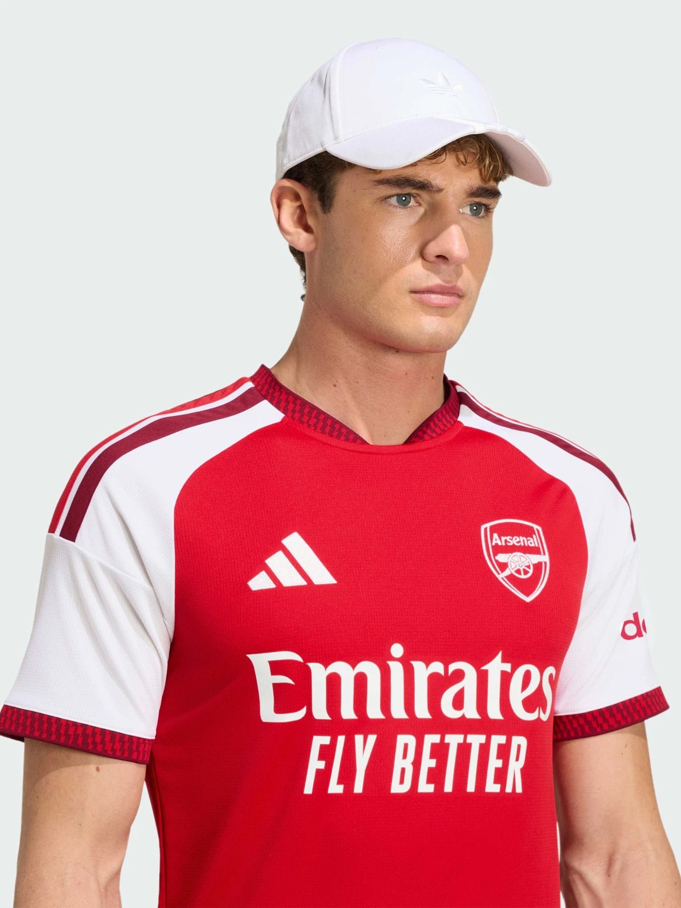 Футболки и поло Adidas модель JZ3168 Футболки и поло Adidas модель JZ3168 Фото