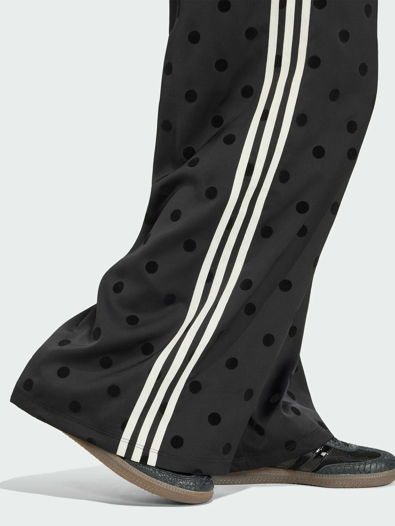 Штани Adidas Adicolor модель KV1169 Фото