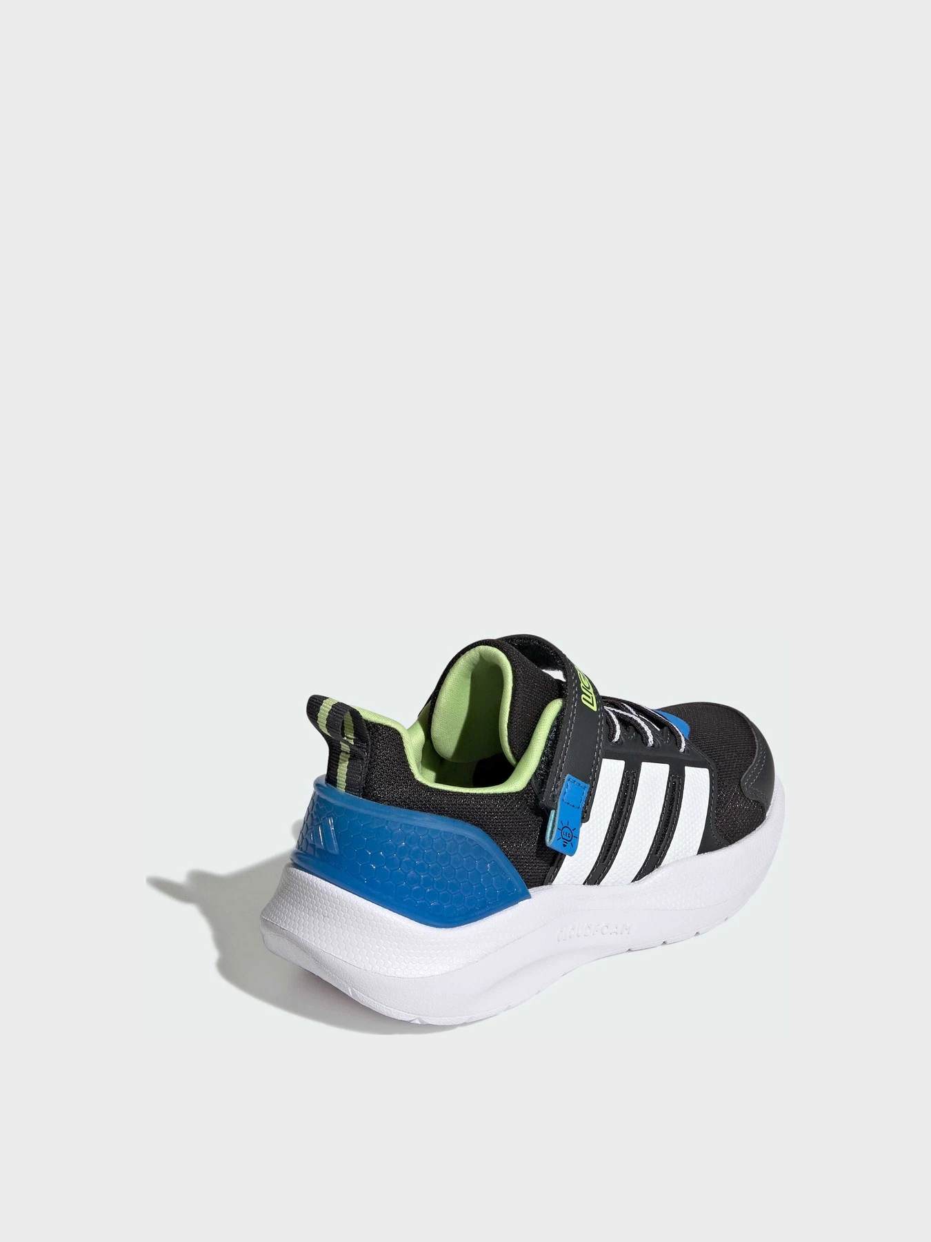 Кросівки Adidas модель KJ9711 Фото