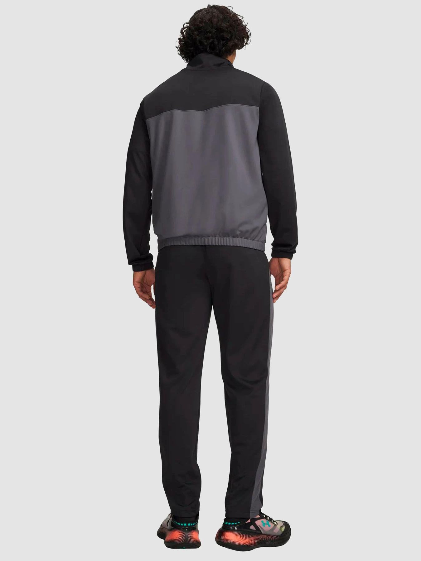 Костюмы Under Armour Emea Tracksuit Novelty модель 6009355-001 Фото