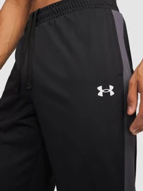 Костюмы Under Armour Emea Tracksuit Novelty модель 6009355-001 Фото