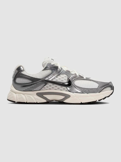 Кросівки NIKE V5 Rnr модель HJ5228-009 Фото