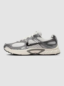 Кросівки NIKE V5 Rnr модель HJ5228-009 Фото