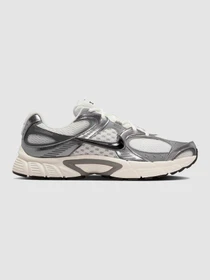 Кросівки NIKE V5 Rnr модель HJ5228-009 Фото