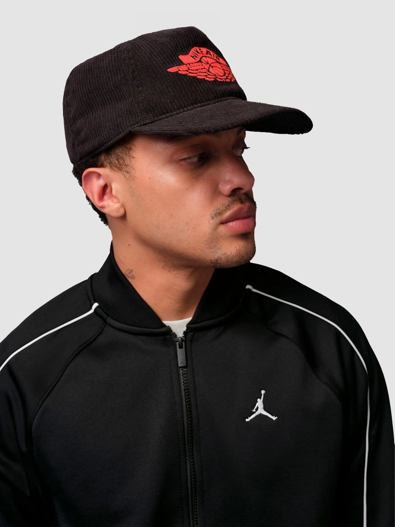 Худи и свитшоты Jordan Brooklyn Tricot Tracksuit модель IO0745-010 Худи и свитшоты Jordan Brooklyn Tricot Tracksuit модель IO0745-010 Фото
