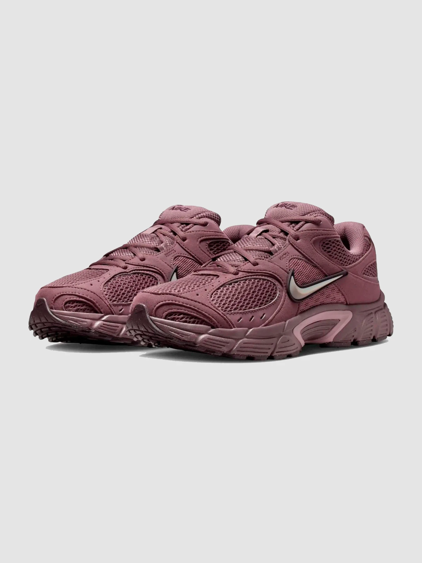 Кроссовки NIKE V5 Rnr модель II6292-500 Фото