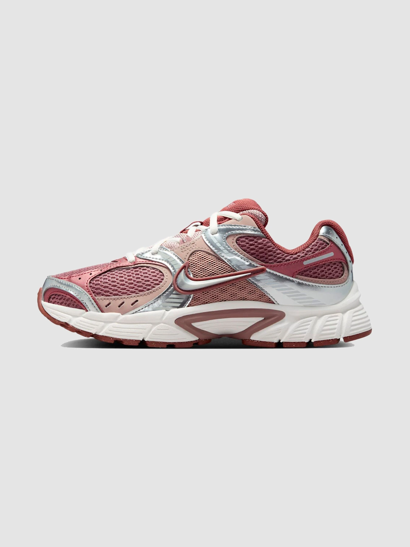 Кросівки NIKE V5 Rnr Wmns модель HQ7901-200 Фото
