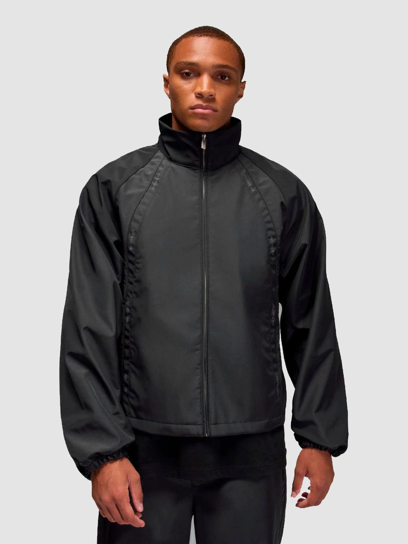 Куртки та дублянки Jordan M J AIR JDN TRACK JKT модель HV0081-045 Куртки та дублянки Jordan M J AIR JDN TRACK JKT модель HV0081-045 Фото