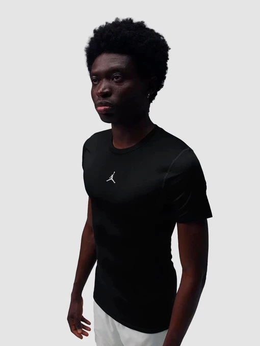 Чоловіча Футболка Jordan Dri-Fit Short-Sleeve Base Layer Top Black фото 2
