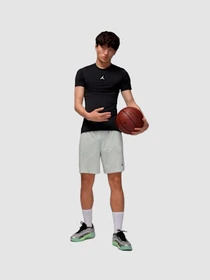 Футболки и поло Jordan Dri-Fit Short-Sleeve Base Layer Top Black модель HV4099-010 Фото