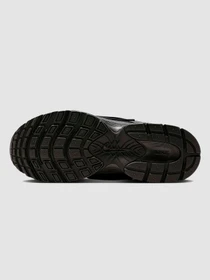 Кросівки NIKE W V5 RNR модель HQ7901-001 Фото
