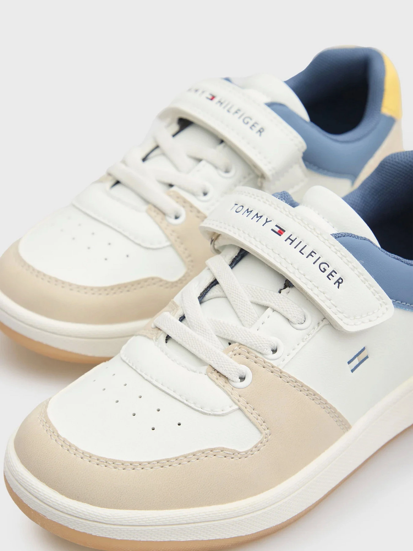 Кроссовки Tommy Hilfiger Kids модель T1X9-34345-1269 Кроссовки Tommy Hilfiger Kids модель T1X9-34345-1269 Фото