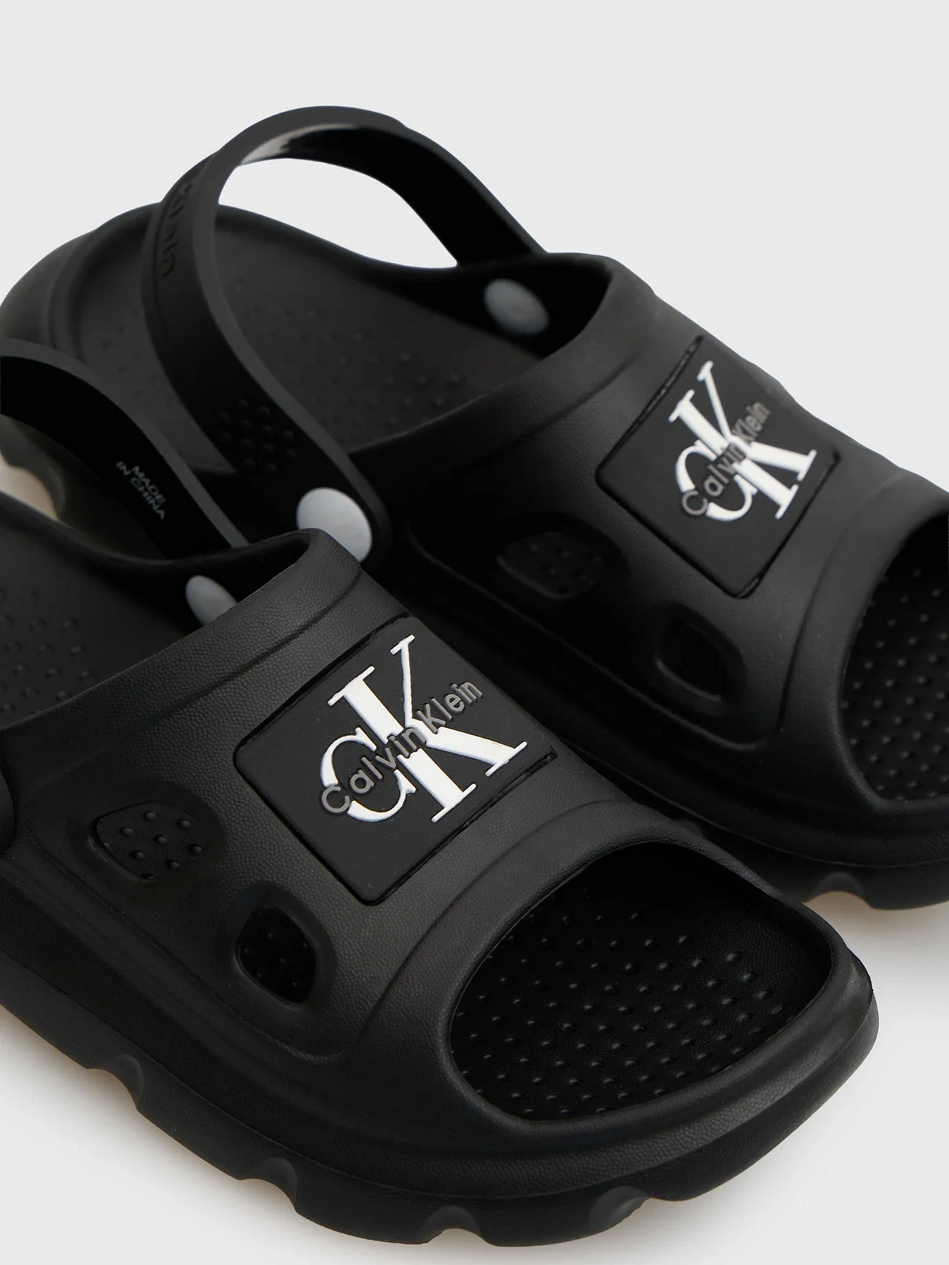 Сандалії Calvin Klein Kids модель V1XF-83326-0083 Фото