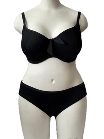 Одяг для пляжу Freya Nouveau модель Купал6700-6703BLKьник роздільний Freya Nouveau 6700-6703BLK Фото