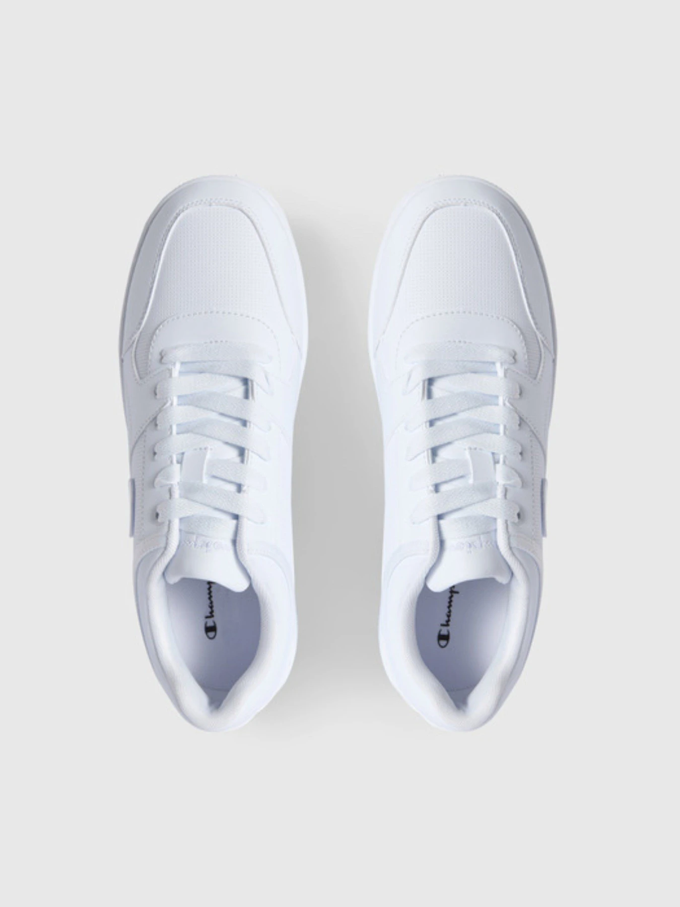 Кроссовки Champion RD18 LOW Low Cut модель S21905-WW009 Кроссовки Champion RD18 LOW Low Cut модель S21905-WW009 Фото