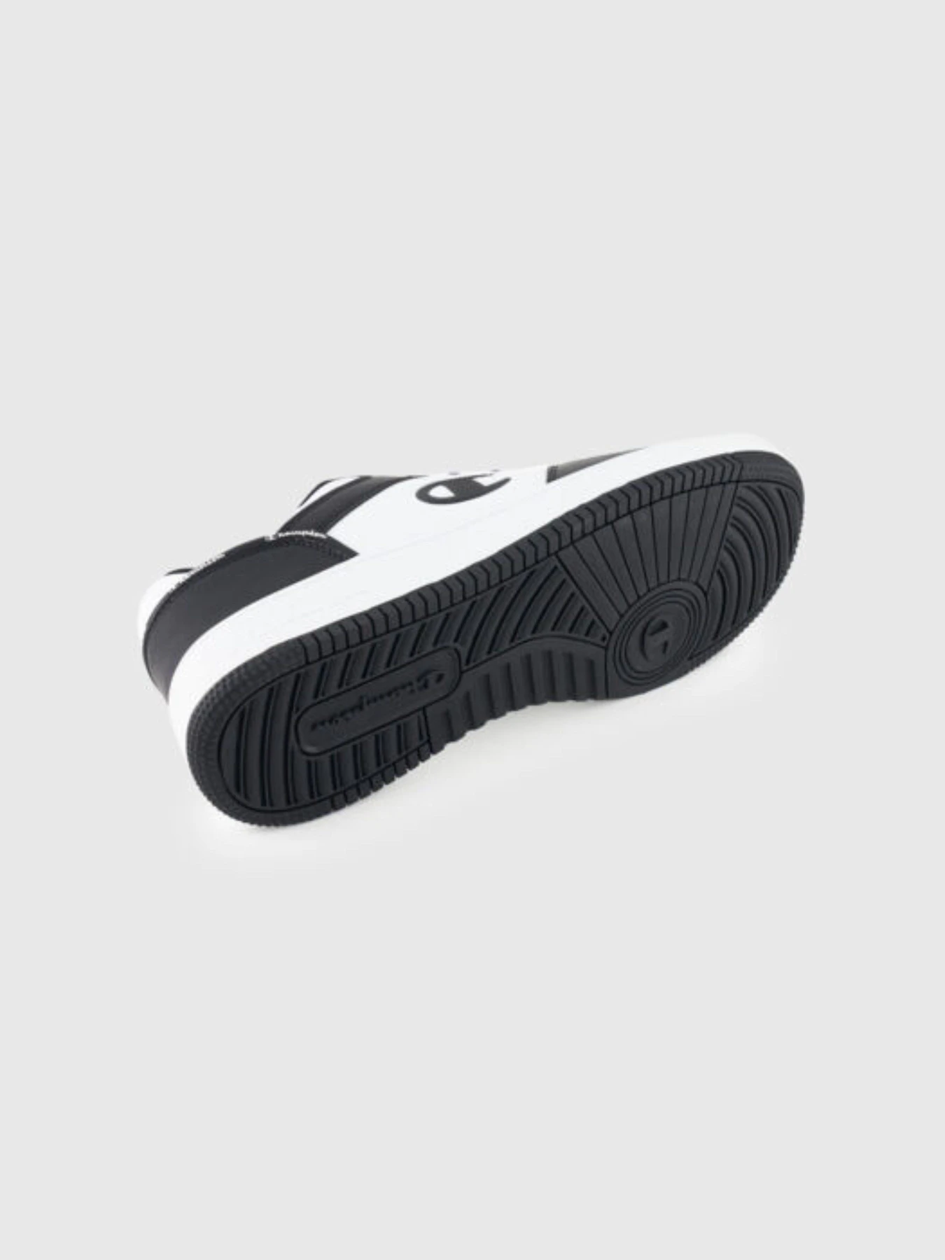 Кроссовки Champion RD18 2.0 LOW Low Cut модель S21906-WW019 Кроссовки Champion RD18 2.0 LOW Low Cut модель S21906-WW019 Фото