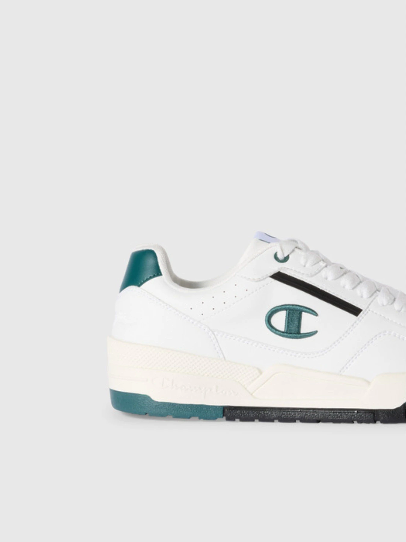 Кроссовки Champion RD18 HERITAGE PERF LOW Low Cut модель S22479-WW017 Фото