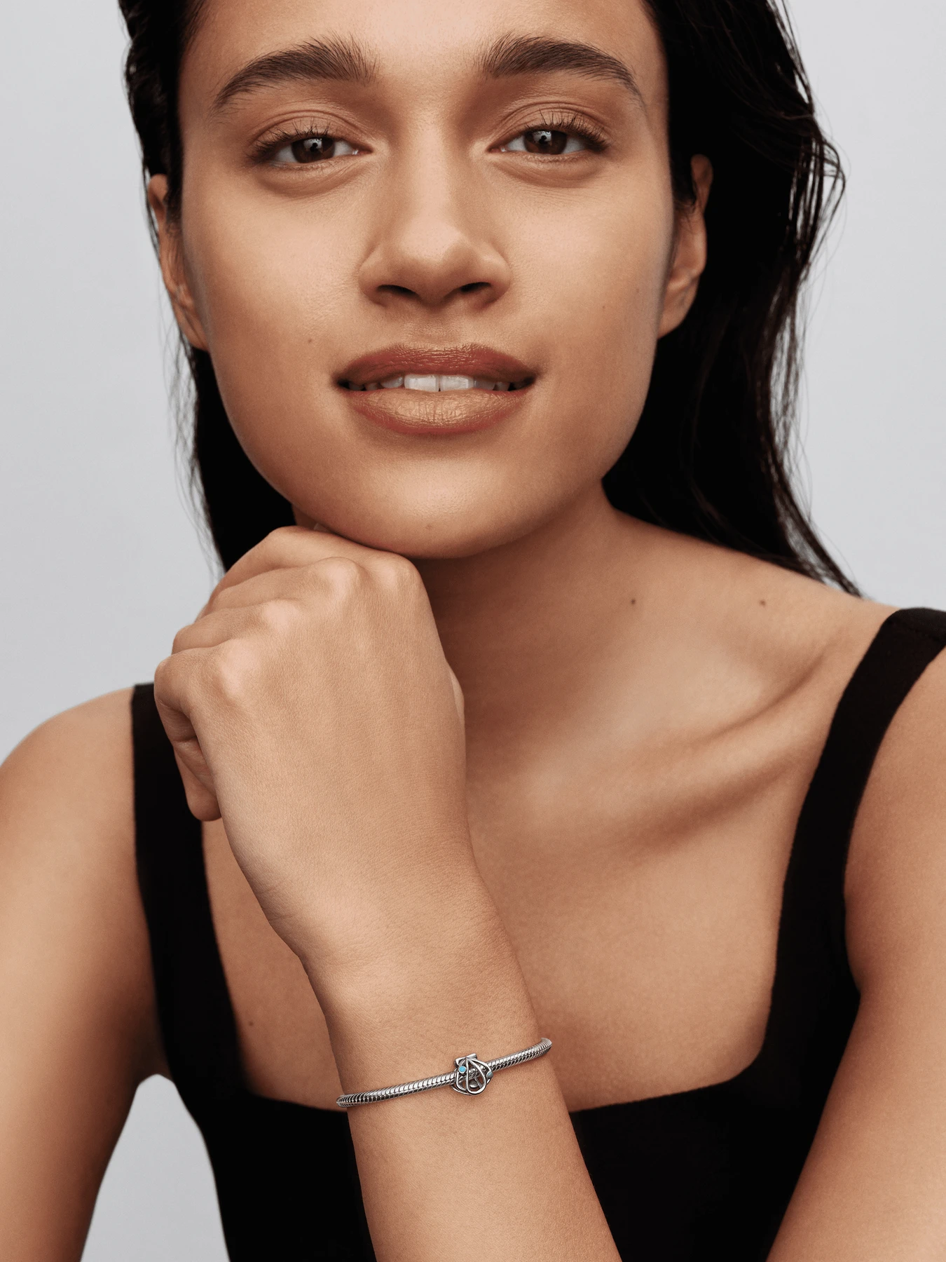 Классические PANDORA модель 794695C01 Классические PANDORA модель 794695C01 Фото