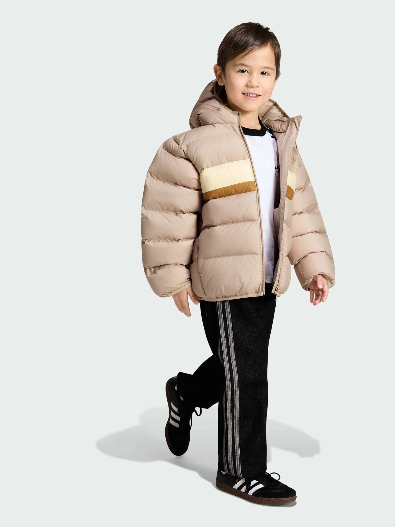 Куртки та дублянки Adidas модель KR4651 Куртки та дублянки Adidas модель KR4651 Фото