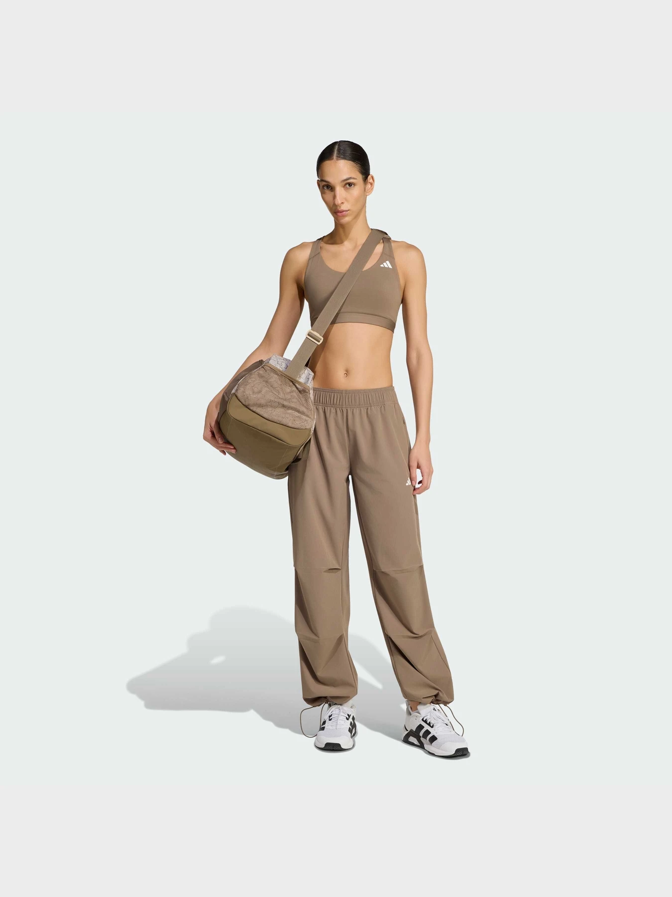 Штани Adidas Adidas Essentials модель KT1259 Штани Adidas Adidas Essentials модель KT1259 Фото
