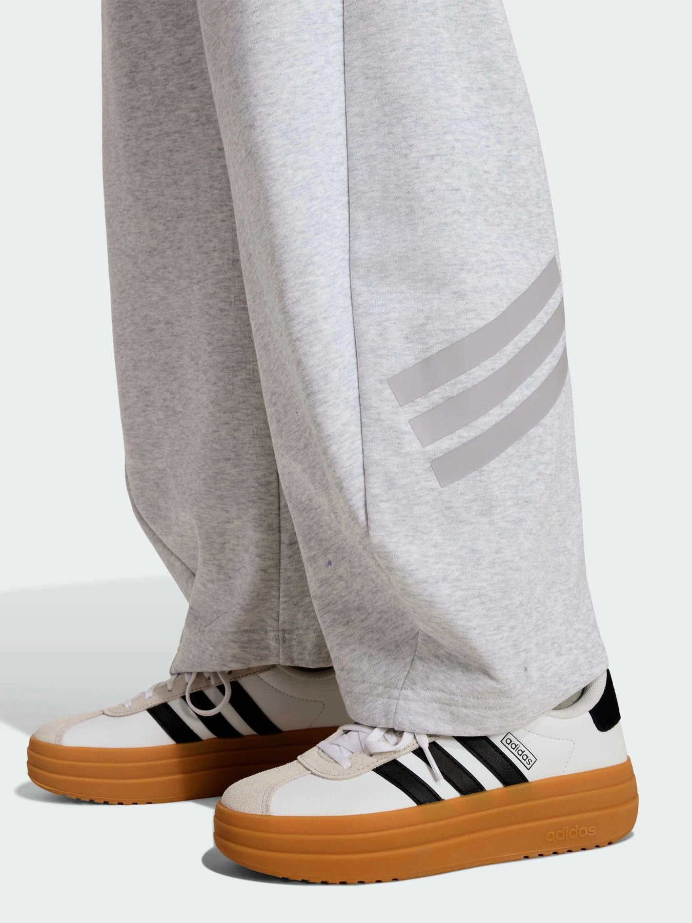 Брюки Adidas 3 Stripes модель KX0757 Брюки Adidas 3 Stripes модель KX0757 Фото