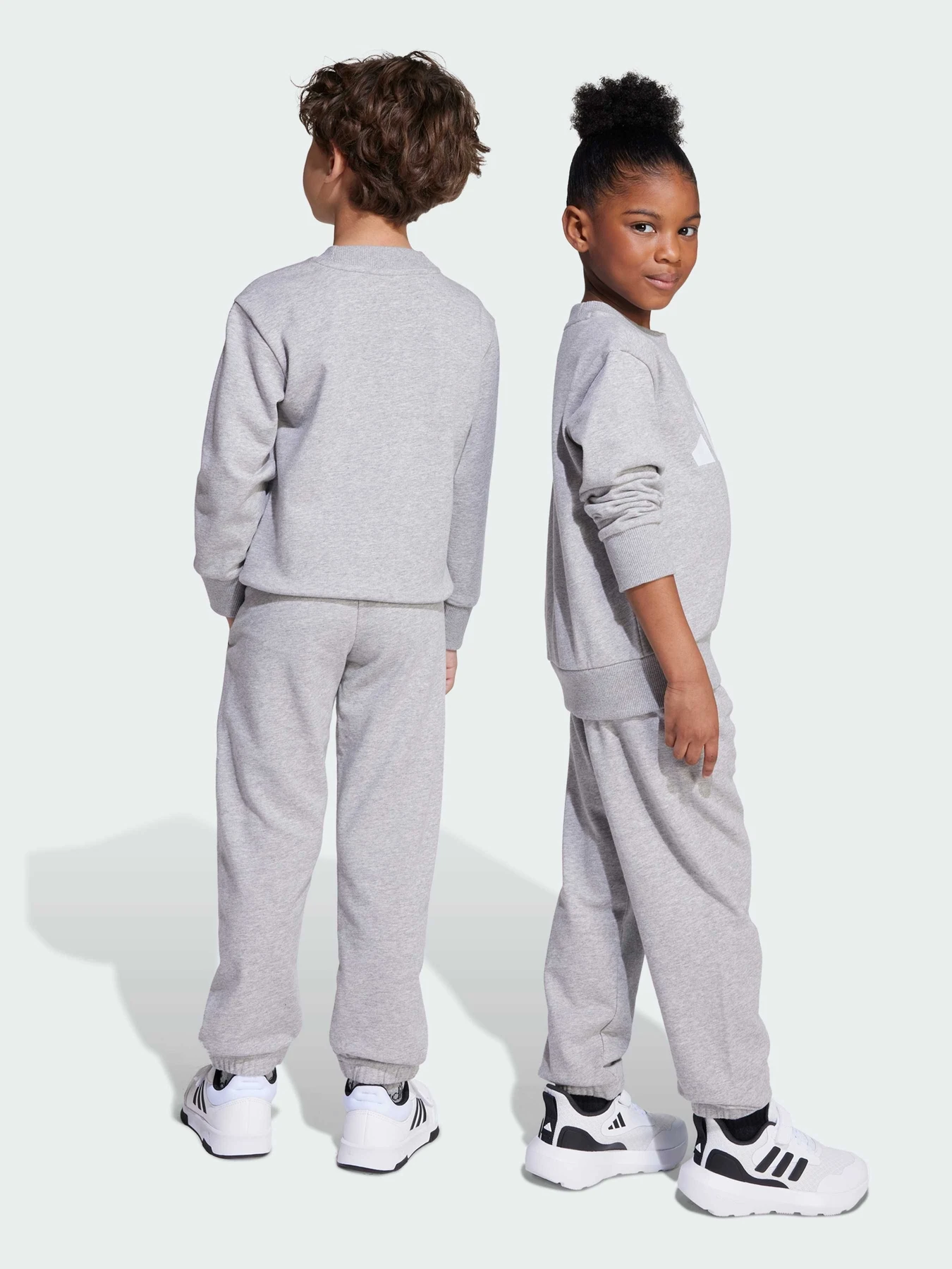 Костюмы Adidas Adidas Essentials модель JM0883 Костюмы Adidas Adidas Essentials модель JM0883 Фото