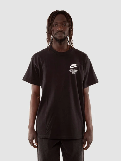 Футболки и поло NIKE Nsw Authrzd Personnel Tee модель DM6427-010 Фото