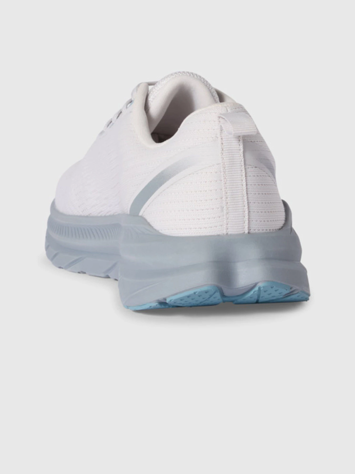 Кроссовки Champion ALPHA MAX  Low Cut модель S60011-ES006 Фото