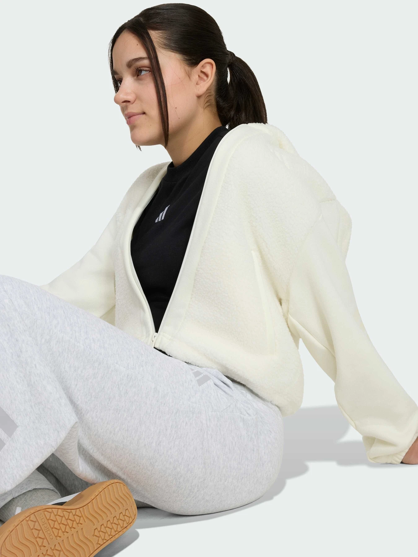 Худи и свитшоты Adidas модель KQ6161 Худи и свитшоты Adidas модель KQ6161 Фото