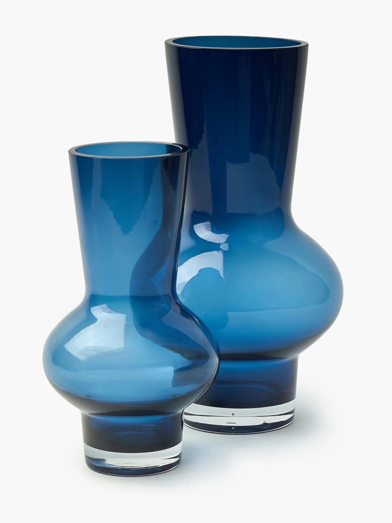Ваза стеклянная "Электра" темно-синяя MBM HOME модель VB-07 DARK BLUE Ваза стеклянная "Электра" темно-синяя MBM HOME модель VB-07 DARK BLUE Фото