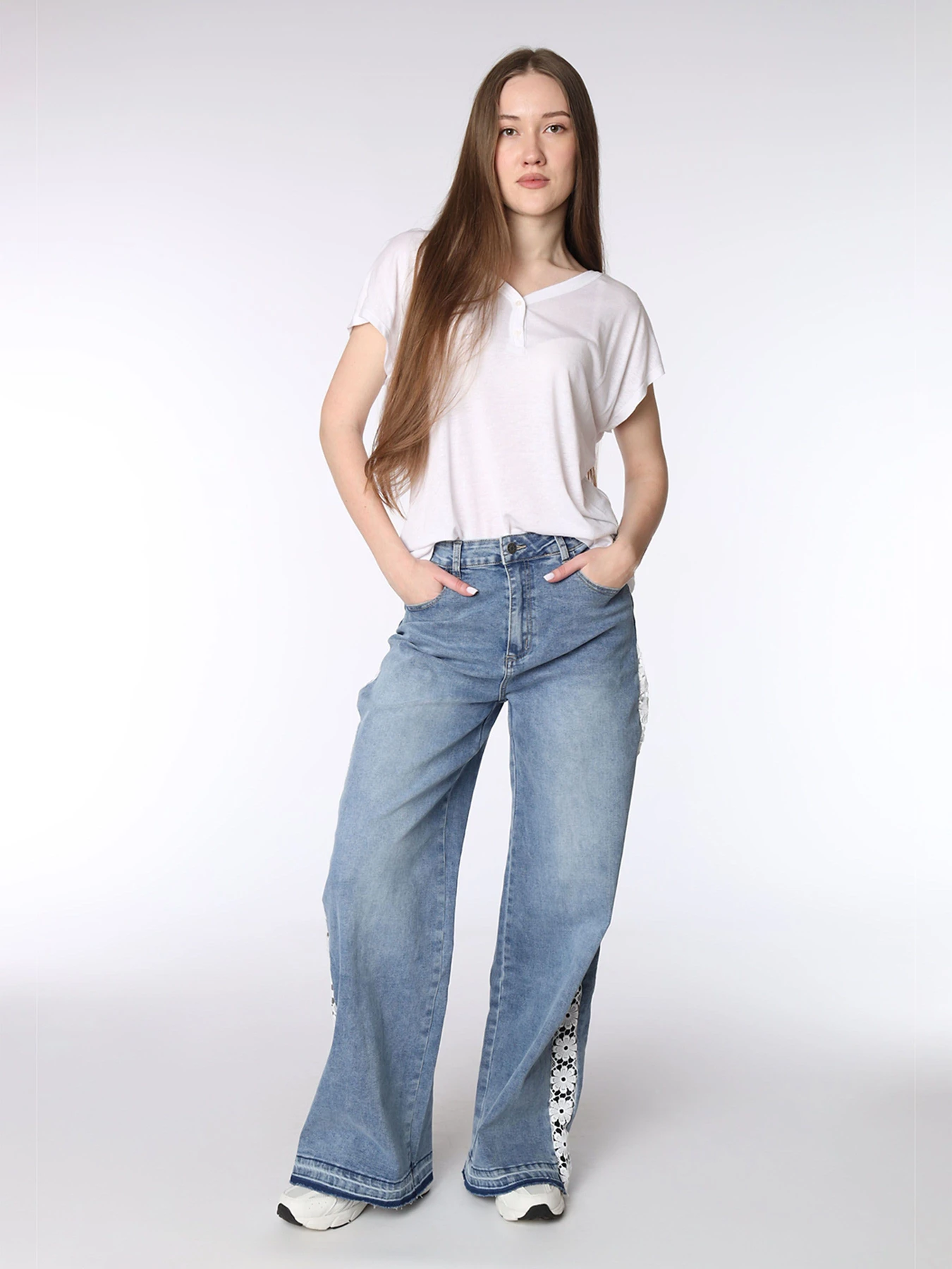 Джинси YUKI модель ЦБ-00292064 Джинси YUKI модель ЦБ-00292064 Фото