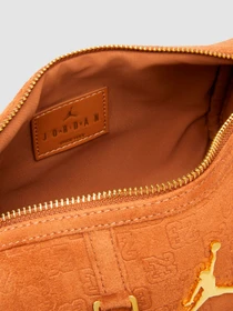 Сумки Jordan Suede Monogram Mini Duffel модель MA9209-X6X Фото