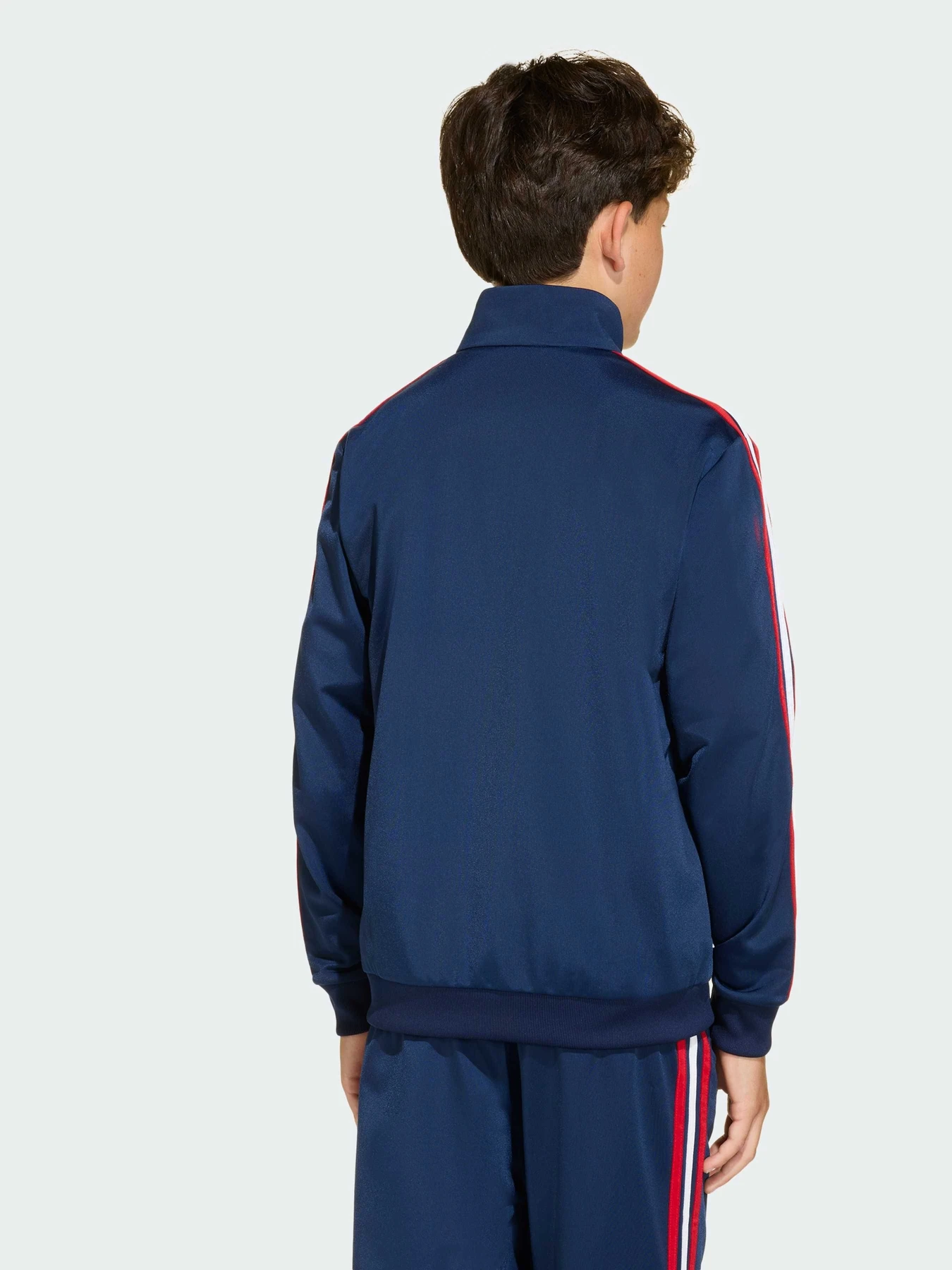 Худи и свитшоты Adidas Adicolor модель KC7045 Худи и свитшоты Adidas Adicolor модель KC7045 Фото