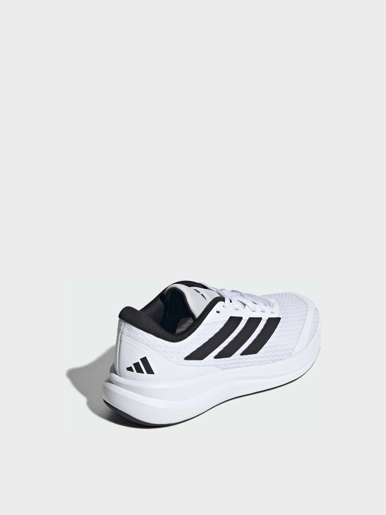 Кроссовки Adidas модель KI1380 Кроссовки Adidas модель KI1380 Фото