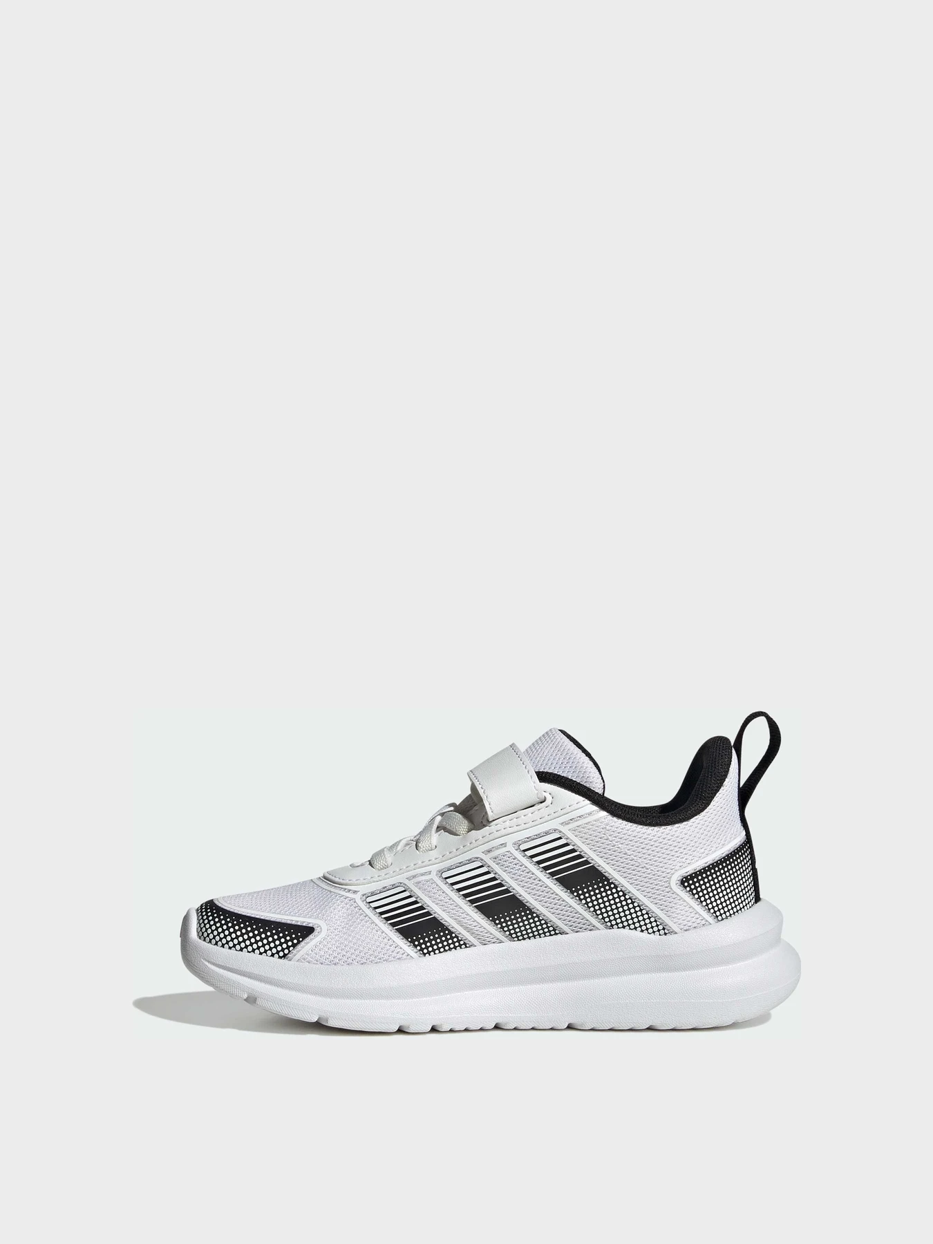 Кроссовки Adidas модель KJ6698 Кроссовки Adidas модель KJ6698 Фото