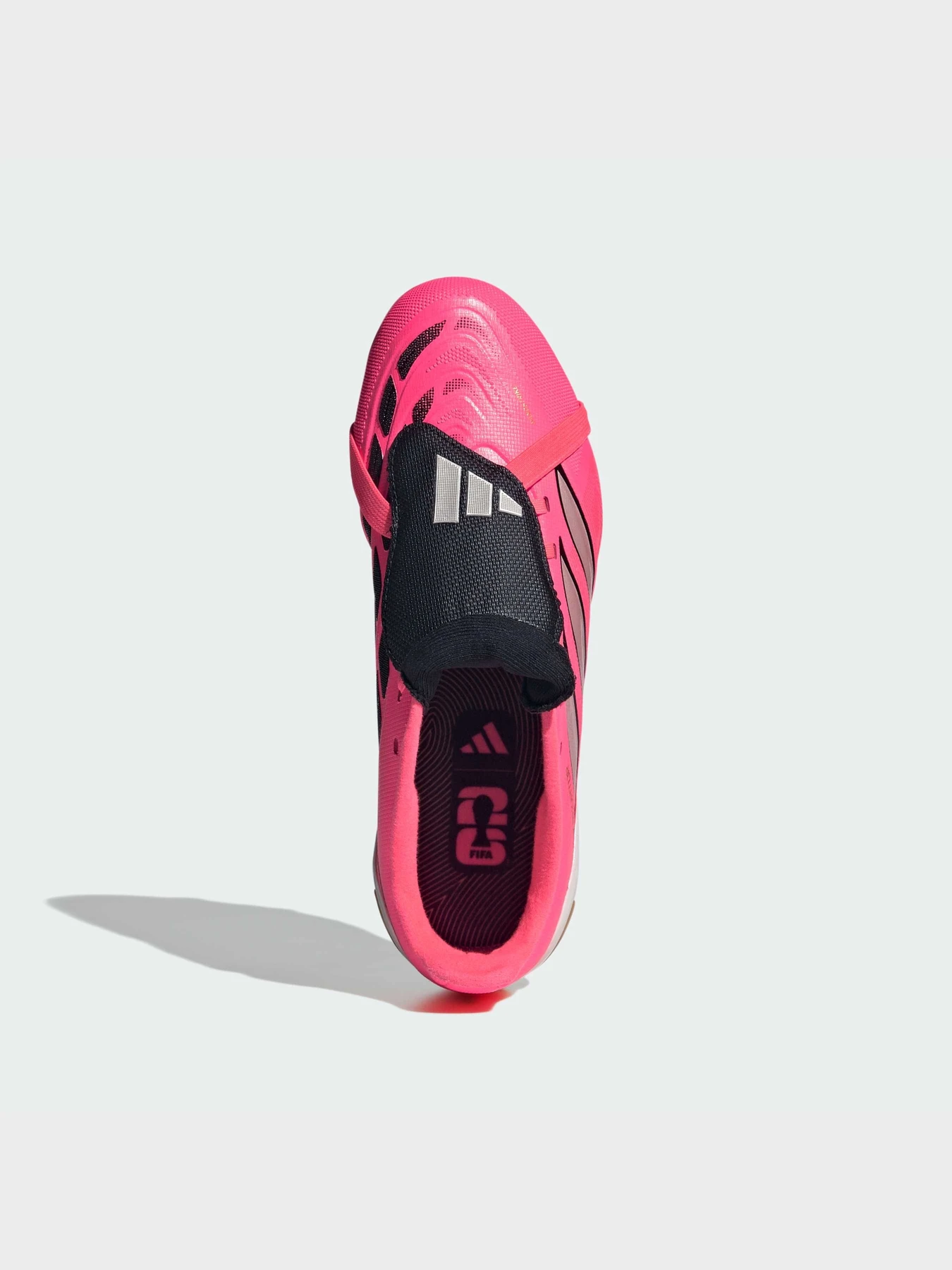 Кросівки Adidas Predator модель HP9998 Кросівки Adidas Predator модель HP9998 Фото